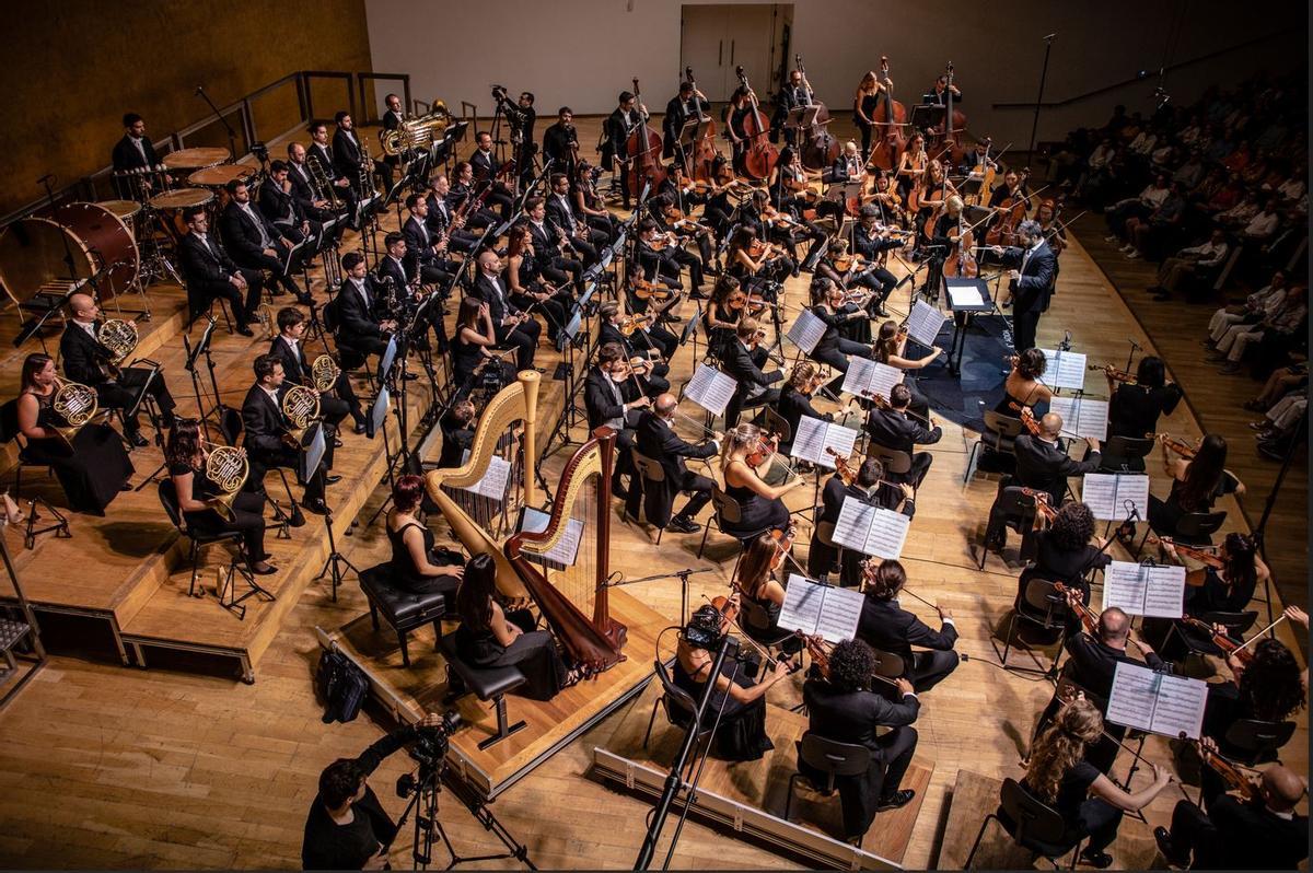 ADDA Simfònica con Josep Vicent en el ADDA