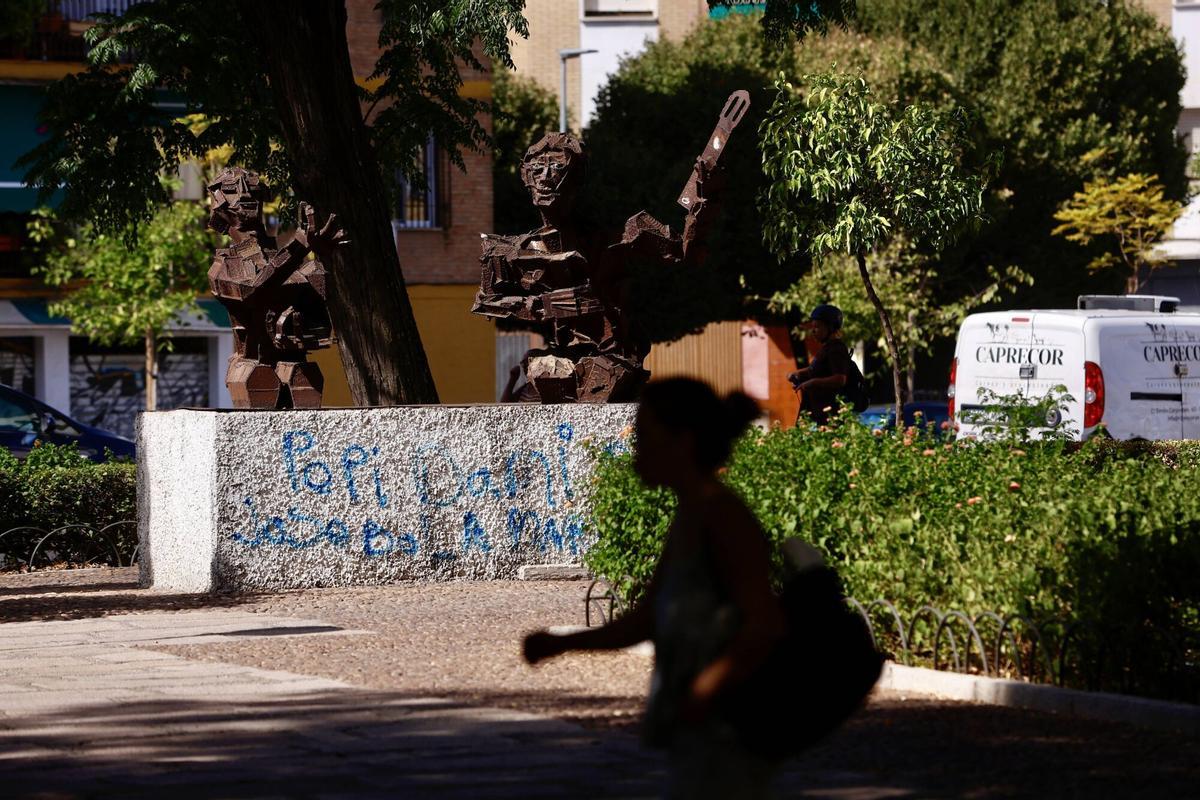 Denuncian la suciedad de los espacios comunes y el mal estado de las viviendas de AVRA Denuncian la suciedad de los espacios comunes y el mal estado de las viviendas de AVRA