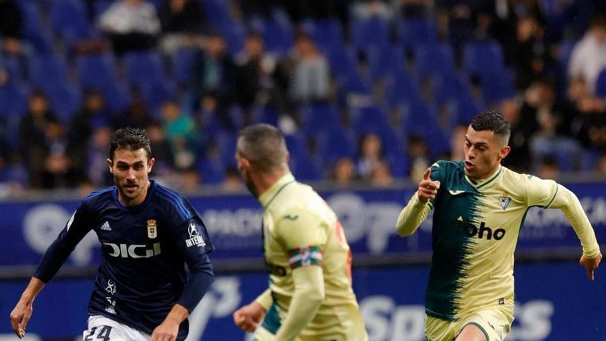 El Oviedo cierra la renovación de Lucas por dos años más otro opcional