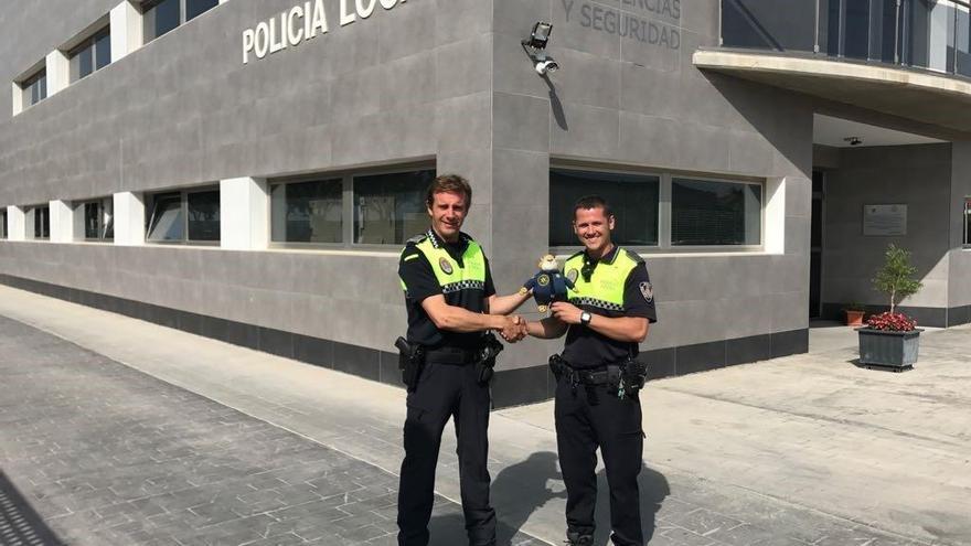 La Policia de Lorca lucha contra el cáncer infantil