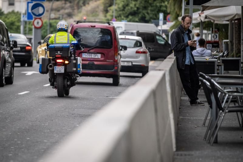 Barreras de seguridad ya instaladas en la Avenida de Anaga