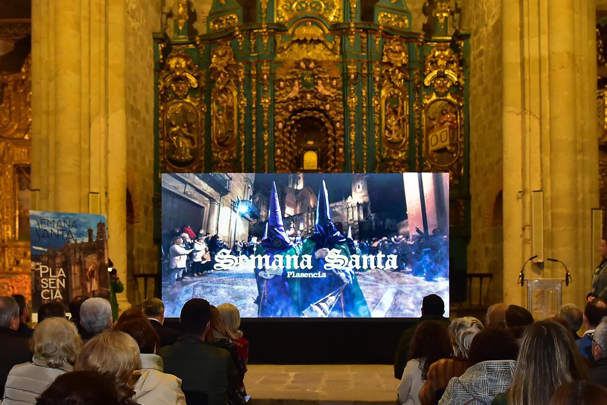 Así ha sido la presentación del cartel de la Semana Santa de Plasencia