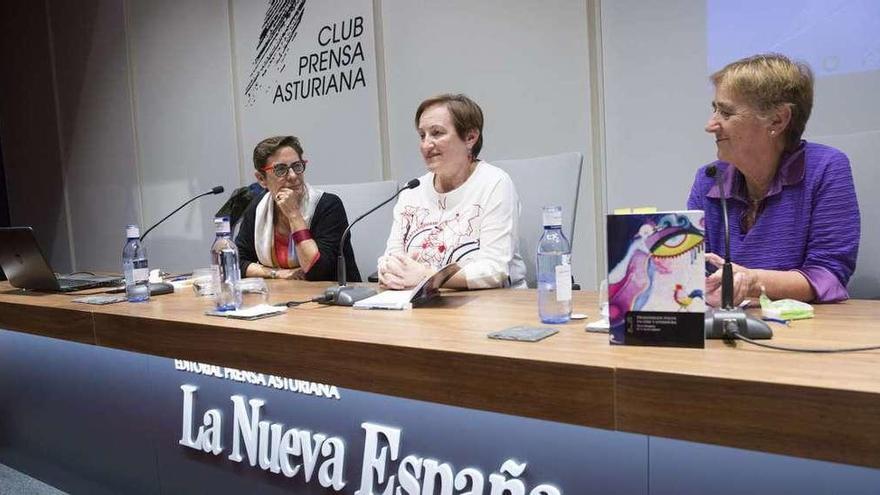 De izquierda a derecha, María Donapetry, Isabel Carrera y María Socorro Suárez.