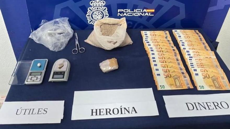 La Policía Nacional desmantela un punto activo de venta de heroína en Tenerife