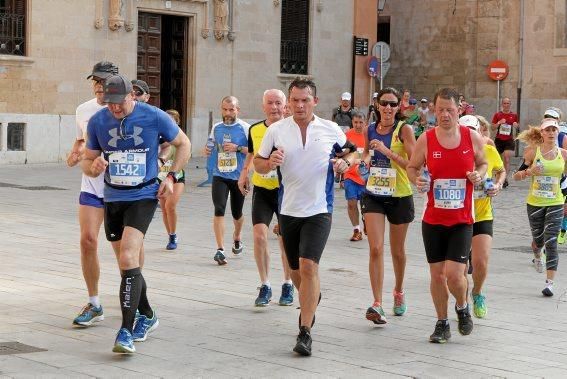 9.000 Läufer aus 49 Ländern gingen am Sonntag den 15.10. an den Start. In der Marathon Disziplin gingen die Deutschen leer aus.