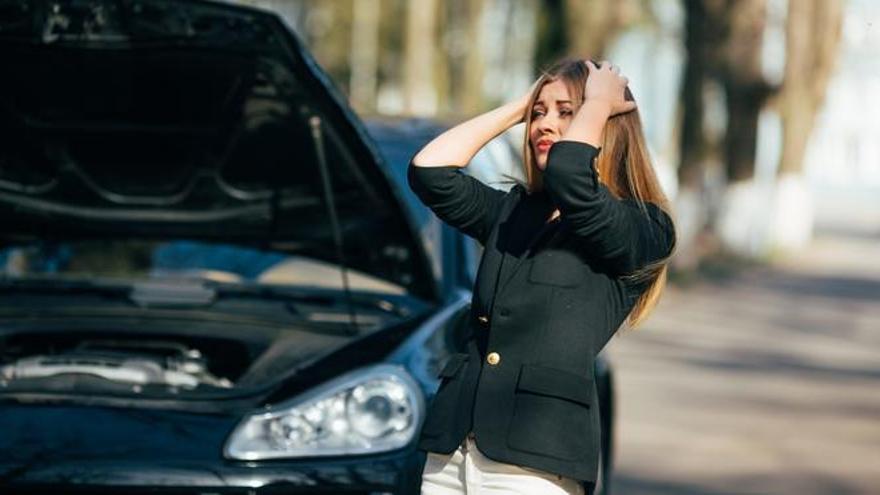 Adiós al coche rayado: dos productos de Mercadona quitan los arañazos en segundos