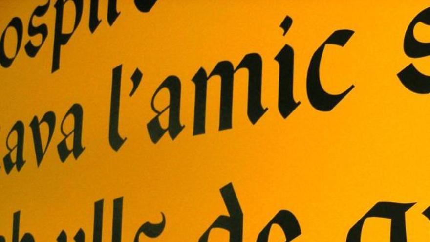 Aplicación de la tipografía en el Institut Ramon Llull.