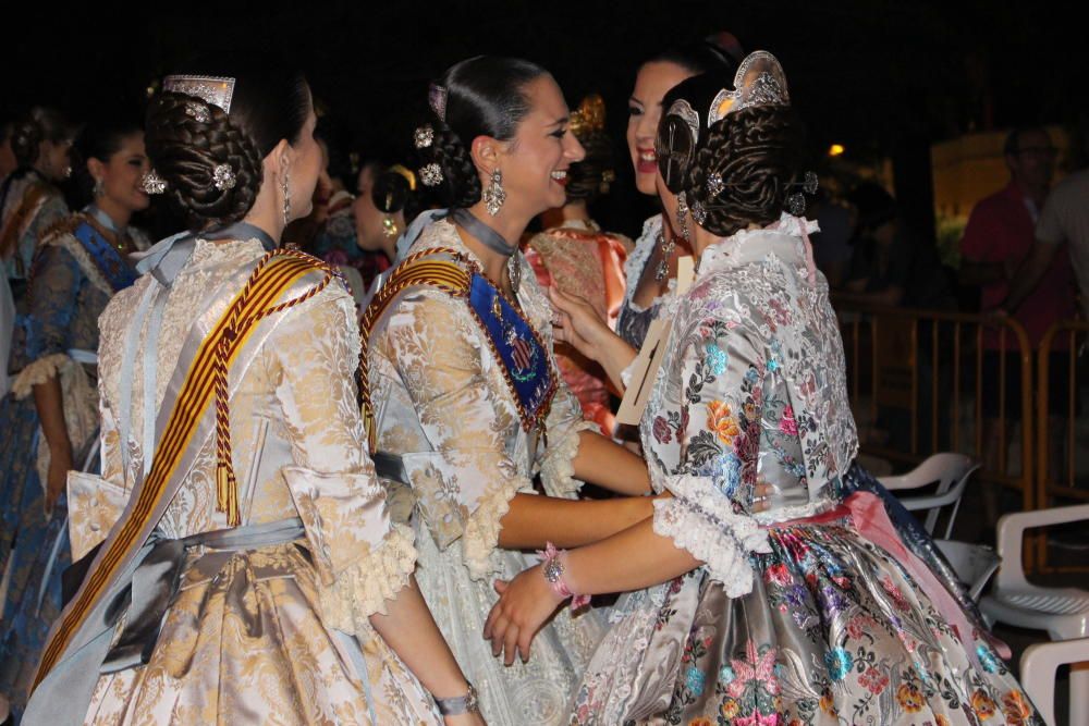 El ritual de la visita de la fallera mayor y la corte a las candidatas