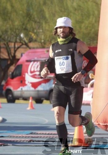 Cristina González bate su récord nacional en Valencia con 73,3 km