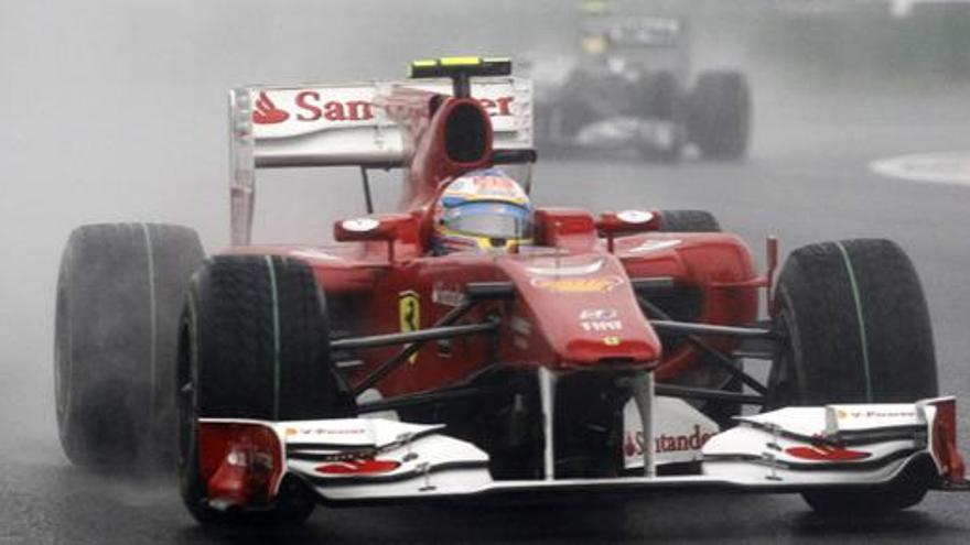 Fernando Alonso junto a Webber y Vettel en Corea.