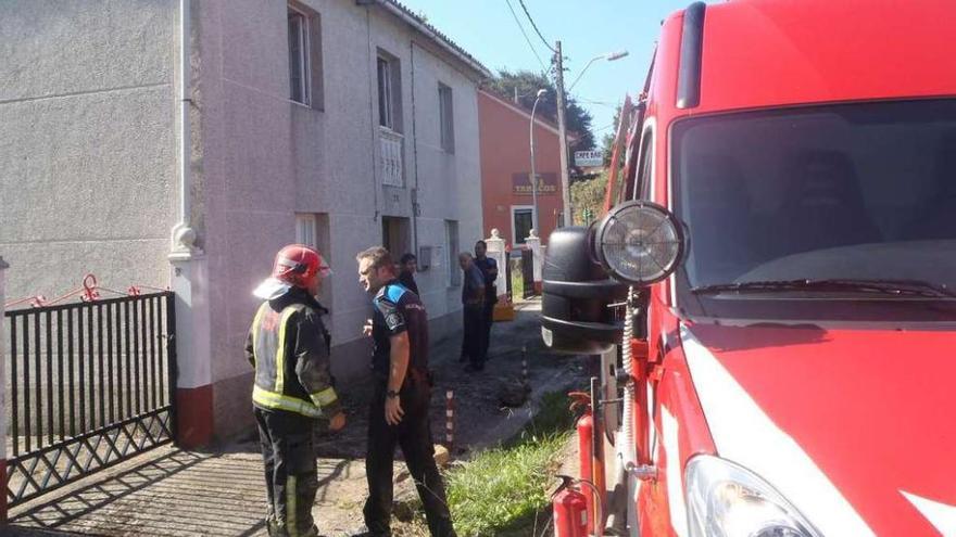 Un incendio daña un piso de una casa en Frais