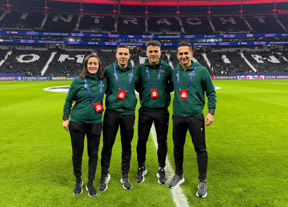 Guadalupe Porras, Francisco Hernández Maeso, Jesús Gil Manzano y Ángel Nevado, en Frankfurt.