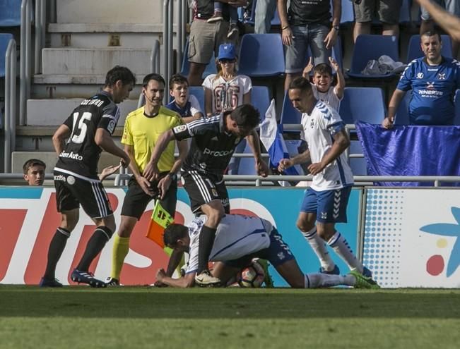 02/04/2017 DEPORTES  fútbol segunda división  temporada 2016-2917 16/17  CD Tenerife Oviedo estadio Heliodoro Rodríguez López