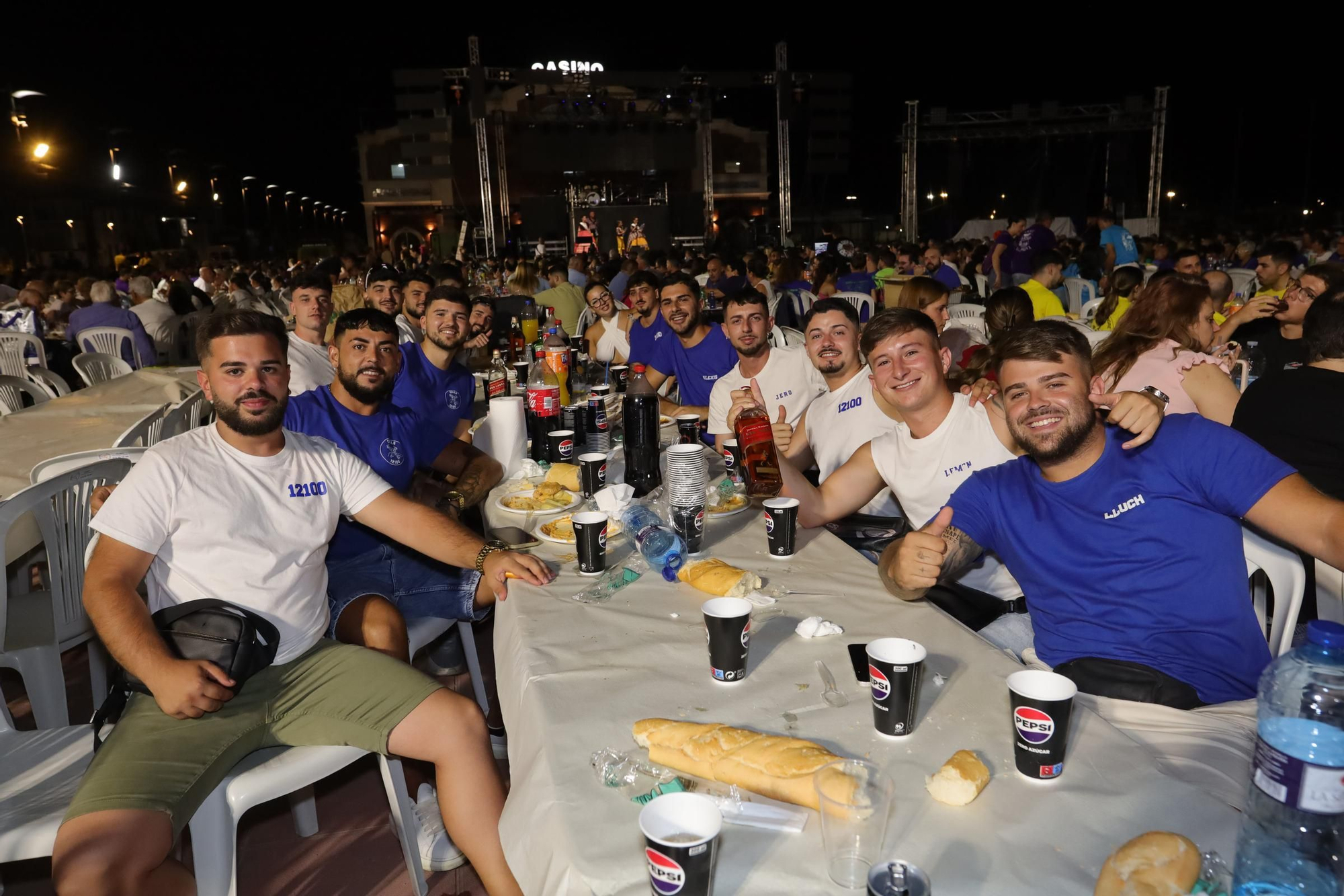Sopar de pa i porta en las fiestas de Sant Pere del Grau de Castelló