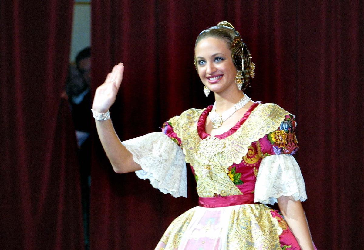 2002. Sara Martin. Grosella