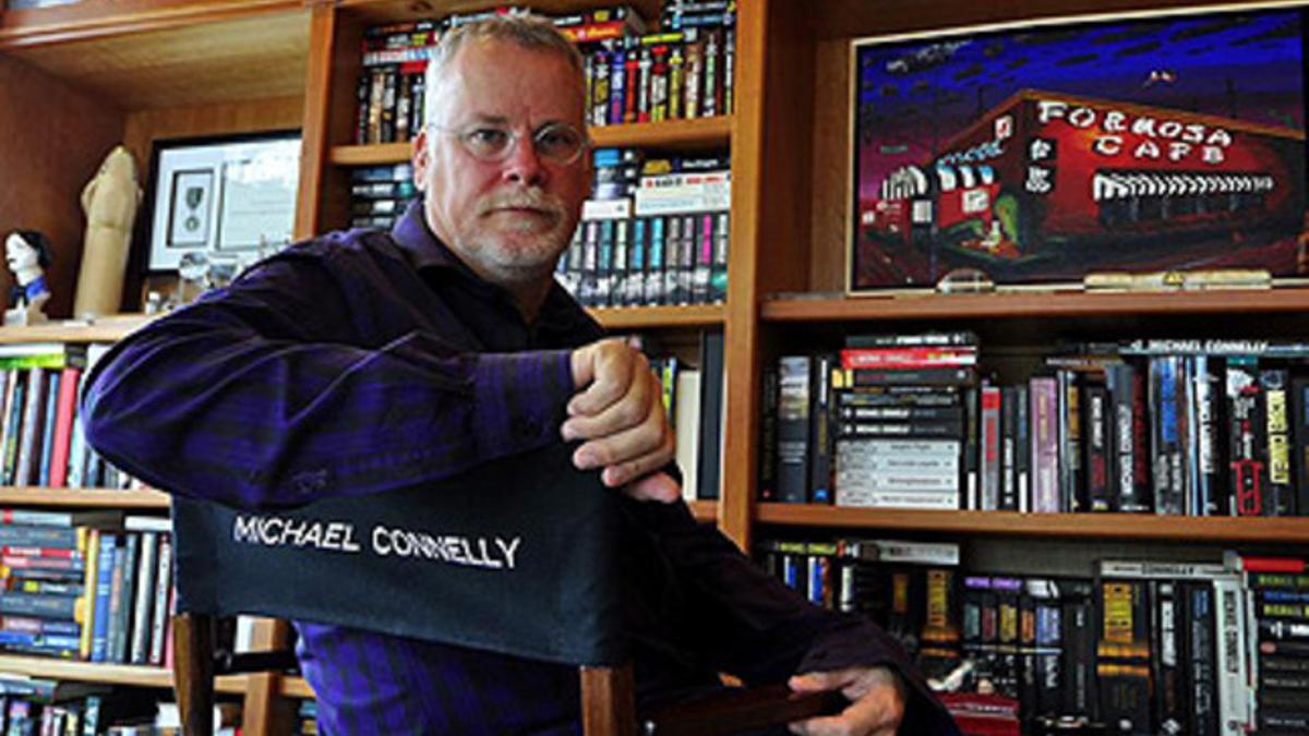 El novelista Michael Connelly, en su casa de Tampa (Florida)