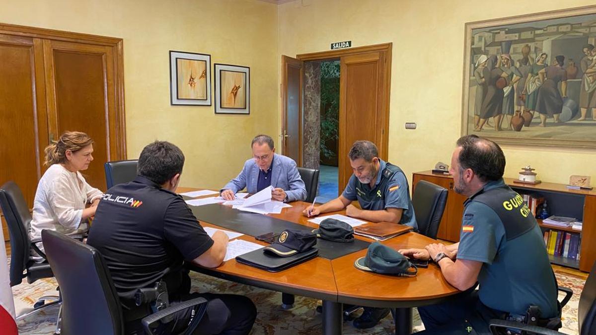 Reunión semanal de coordinación con la Policía Nacional y a Guardia CIvil