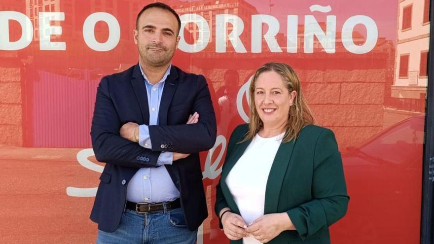 Los concejales del PSOE, David Alonso y Sthela Táboas, ofrecieron ayer una rueda de prensa para valorar la sentencia.