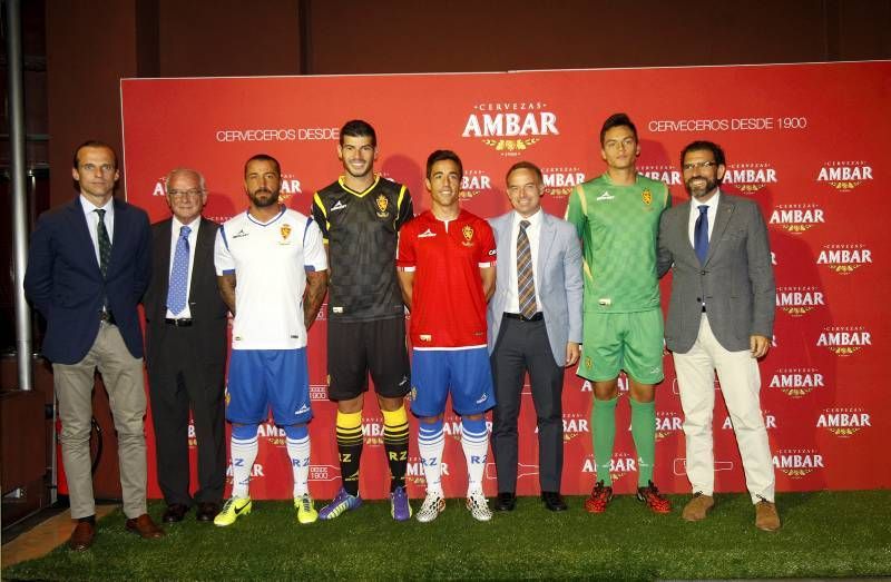 Fotogalería: presentación de las equipaciones del Real Zaragoza para esta temporada