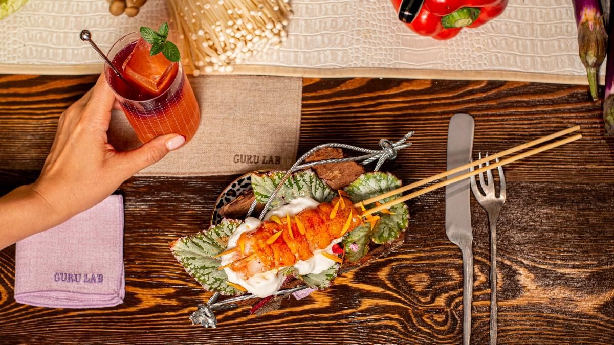 Disfruta de esta experiencia foodie en el madrileño barrio de Las Letras.