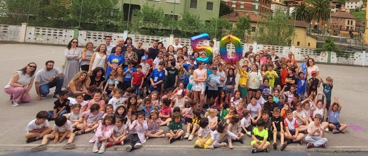 Medio siglo de enseñanza en Morcín