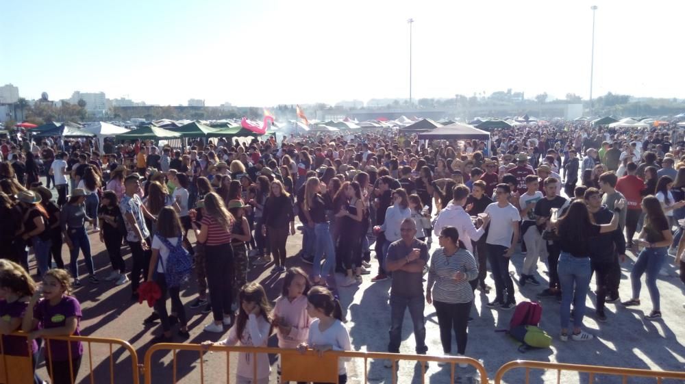 Miles de vecinos de Torrevieja disfrutan del Día de las Paellas en el recinto ferial con motivo de las fiestas patronales de La Purísima2018