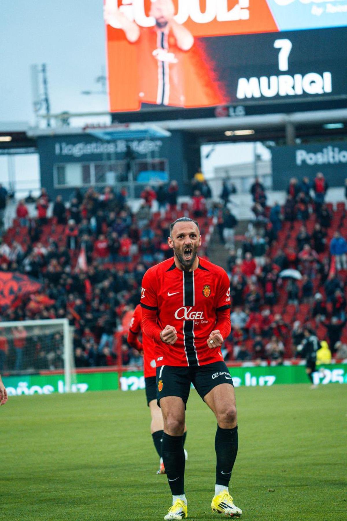 Muriqi celebra un gol.