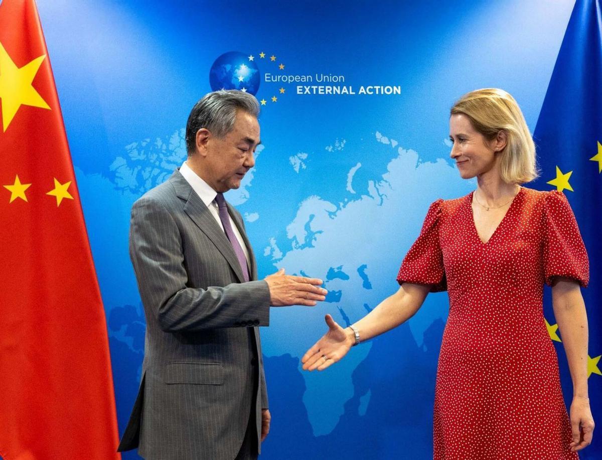 La UE i la Xina tornen a les tensions per les diferències sobre el comerç i Ucraïna La UE i la Xina tornen a les tensions per les diferències sobre el comerç i Ucraïna