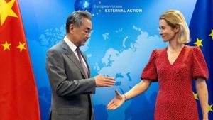 La UE i la Xina tornen a les tensions per les diferències sobre el comerç i Ucraïna