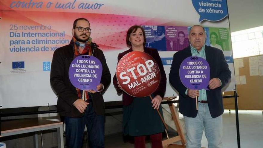 Presentación, ayer, de la campaña &quot;Todos os días loitando contra a violencia de xénero&quot;. // Rafa Vázquez