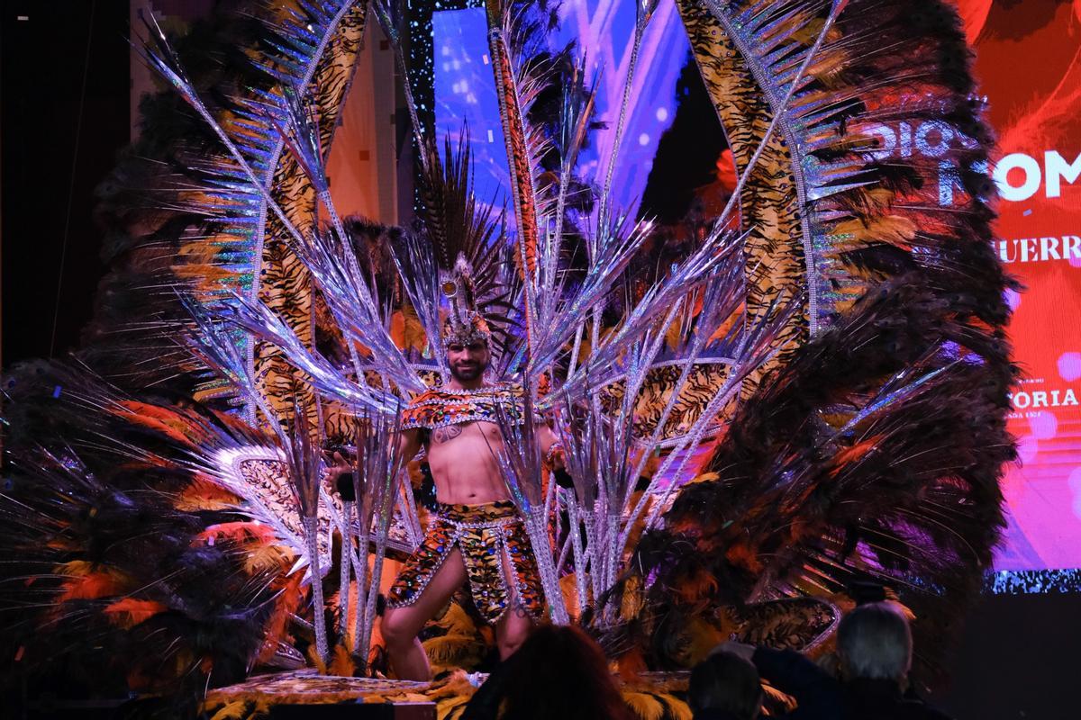 El Carnaval de Málaga ya toma las calles tras el pregón de Maxi