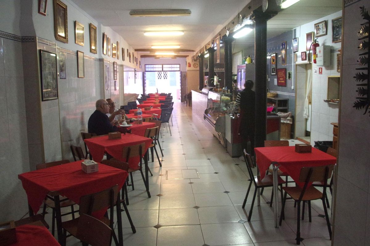 Vista del interior del Bodegón Los Hidalgos.