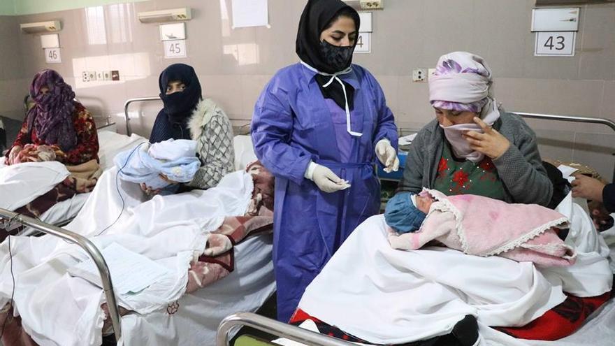 Mujeres afganas en un hospital