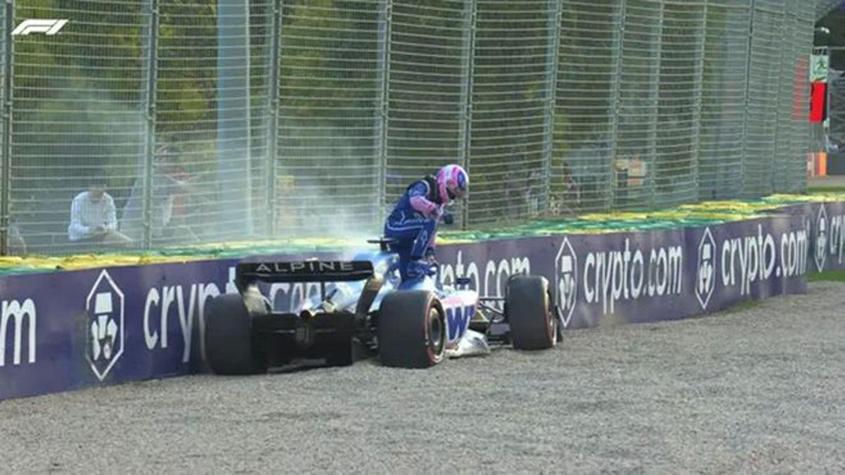 Fernando Alonso, tras el fallo de su Alpine en la clasificación del Gran premio de Australia.