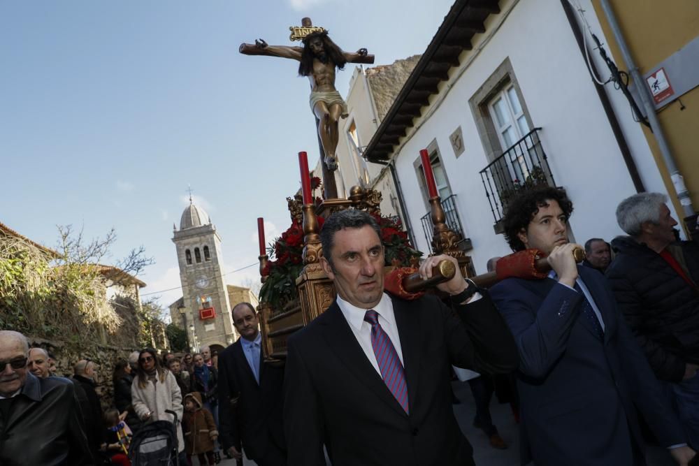 Procesión del socorro en Luanco