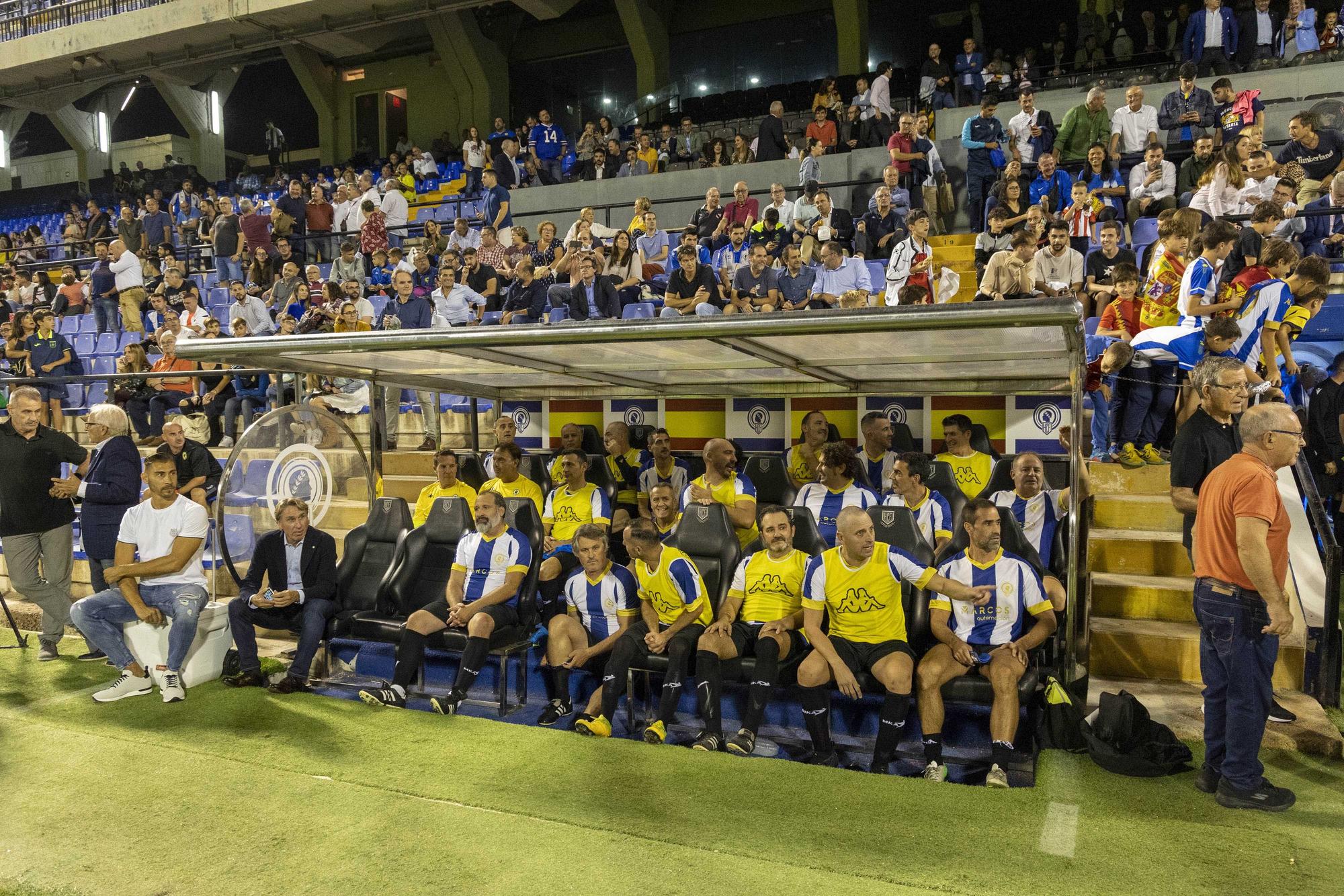 Leyendas del Hércules frente a leyendas de la Selección Española: Las imágenes del partido del Centenario