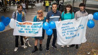 "Las atrocidades en la escuela deben acabar": arranca el juicio por agresión sexual en grupo a un niño con asperger