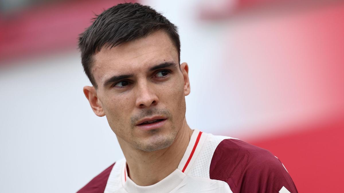 Munich (Germany), 22/10/2024.- Bayern player Joao Palhinha looks on during a training session of the team in Munich, Germany, 22 October 2024. Bayern Munich will face FC Barcelona in a UEFA Champions League match on 23 October in Barcelona. (Liga de Campeones, Alemania) EFE/EPA/ANNA SZILAGYI