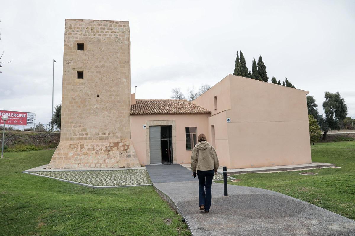 La Torre Sarrió, en la actualidad, donde se ubicará el Centro de Interpretación de las Torres de la Huerta.