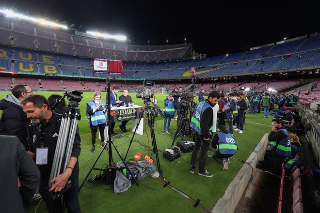 Lo que no se vio del clásico Motomami del Camp Nou