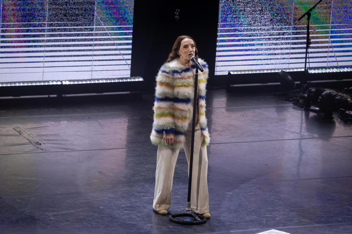 En imágenes | Así ha sido el concierto de Luz Casal en el Auditorio de Zaragoza