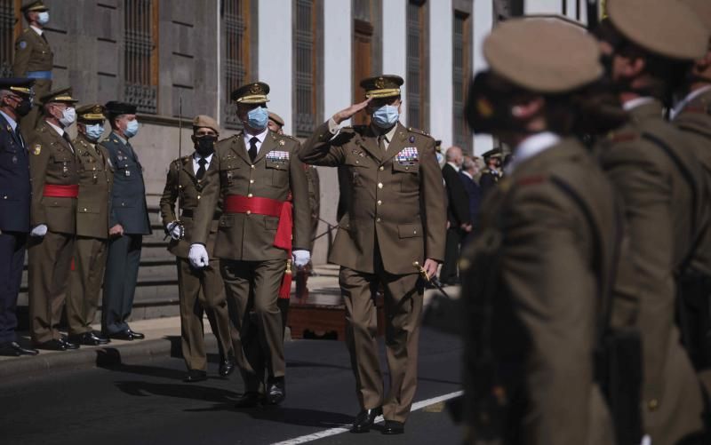 El general de División Alejandro Escámez toma posesión del nuevo Jefe del Mando de Canarias