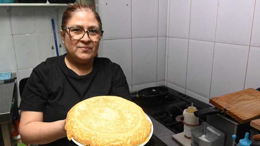 La mejor tortilla española de Castellón la prepara Sandra, una peruana con solo tres días de vacaciones