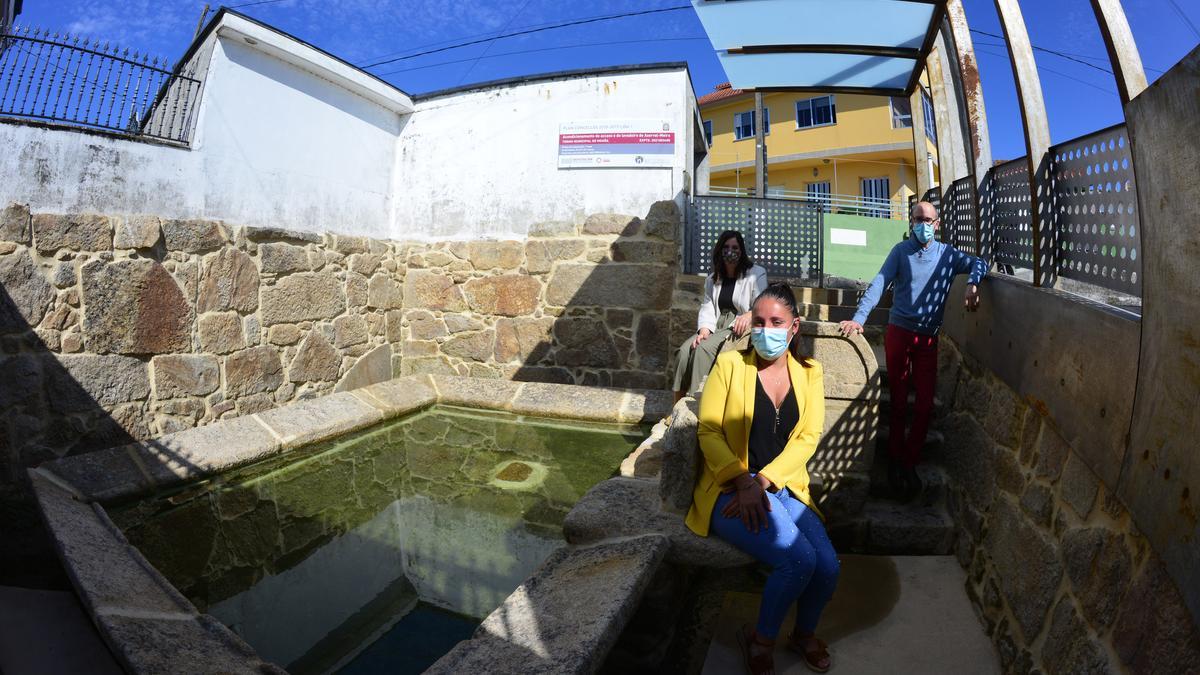 Visita a la obra de representantes del gobierno local. / F.G.S.