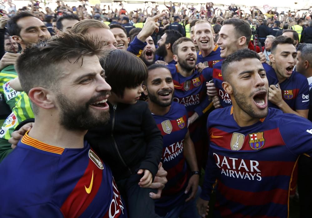 Celebració dels jugadors del Barça al final del partit