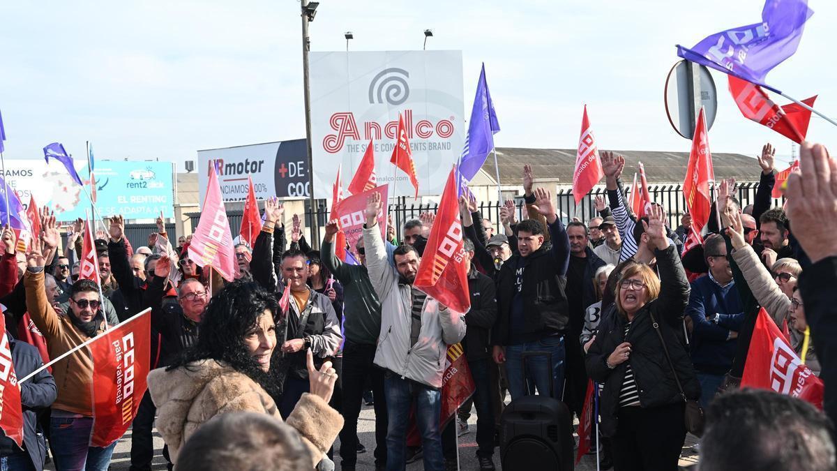 La empresa de componentes de calzado Analco en Elche entra en concurso de acreedores tras el despido de más de 200 trabajadores