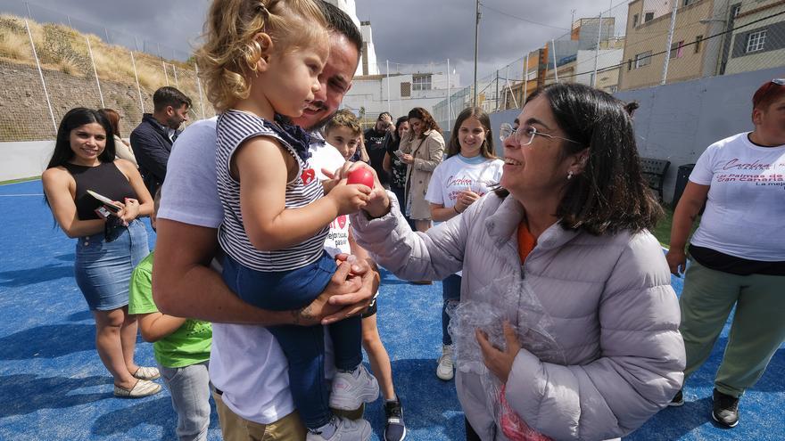 Carolina Darias: «Es el chute de abrazos que recibo a diario lo que me hace venirme arriba»