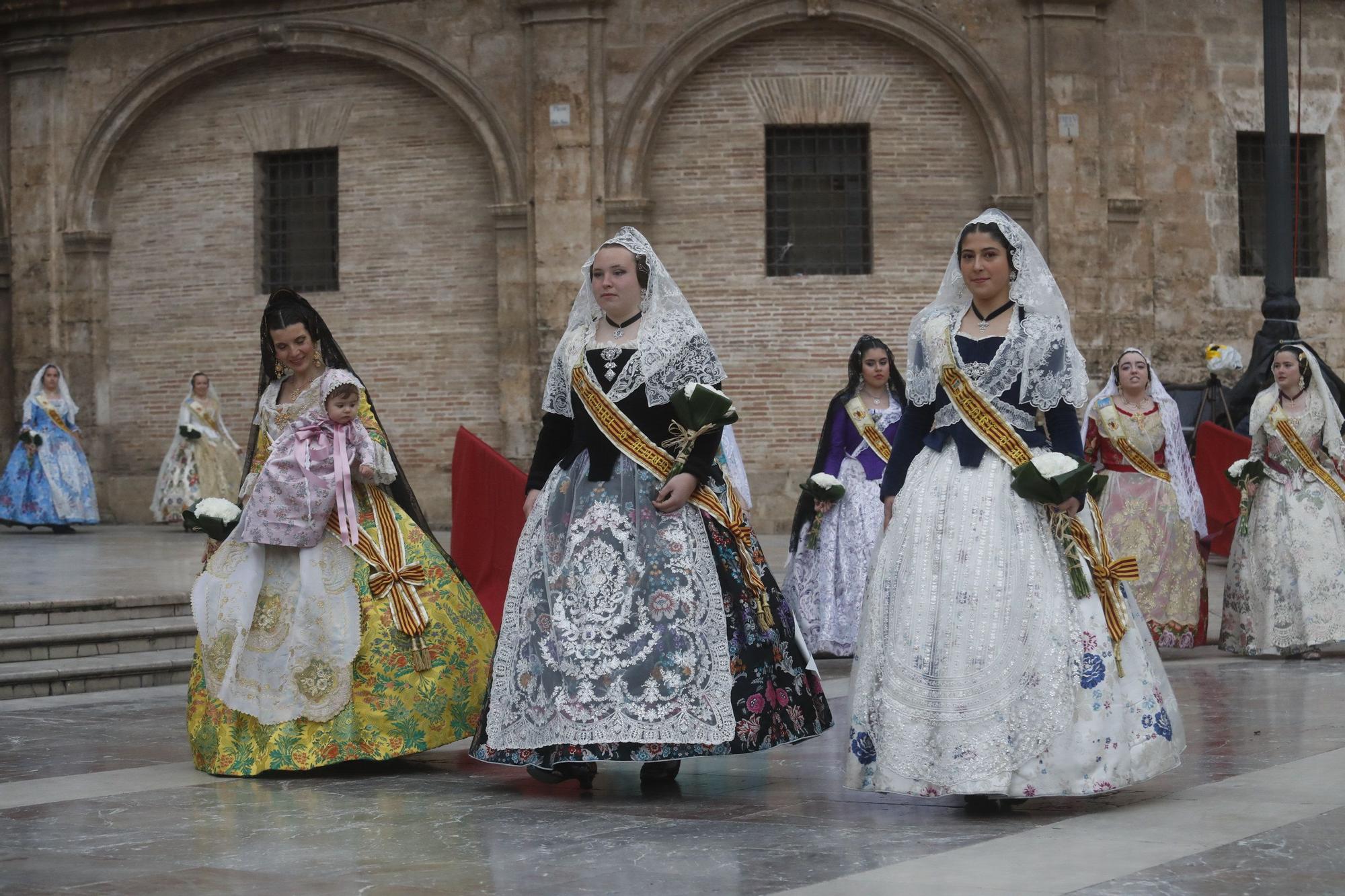 Búscate en el segundo día de ofrenda por la calle de la Paz (entre las 17:00 a las 18:00 horas)