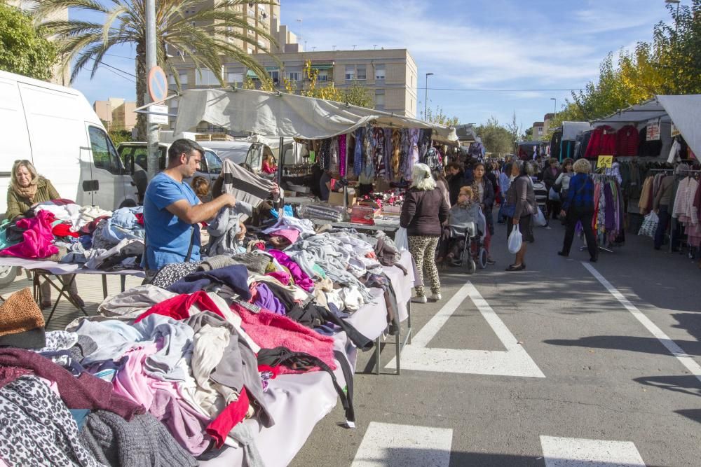 Mercadillo semanal del Cénit