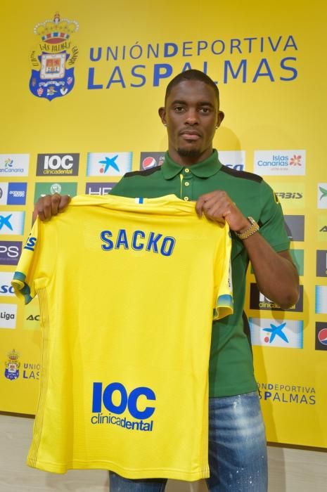 Presentación de Sacko como nuevo jugador de la UD Las Palmas